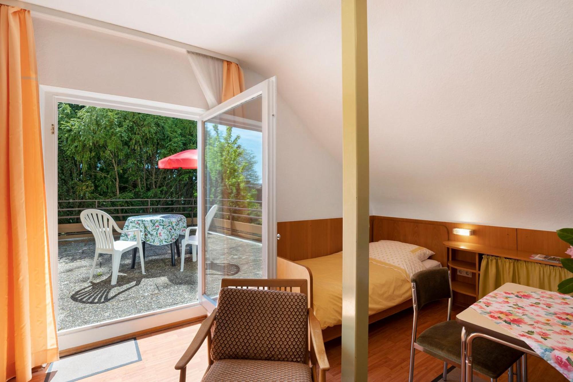 Gaestehaus Hirzel Bad Wildbad Esterno foto