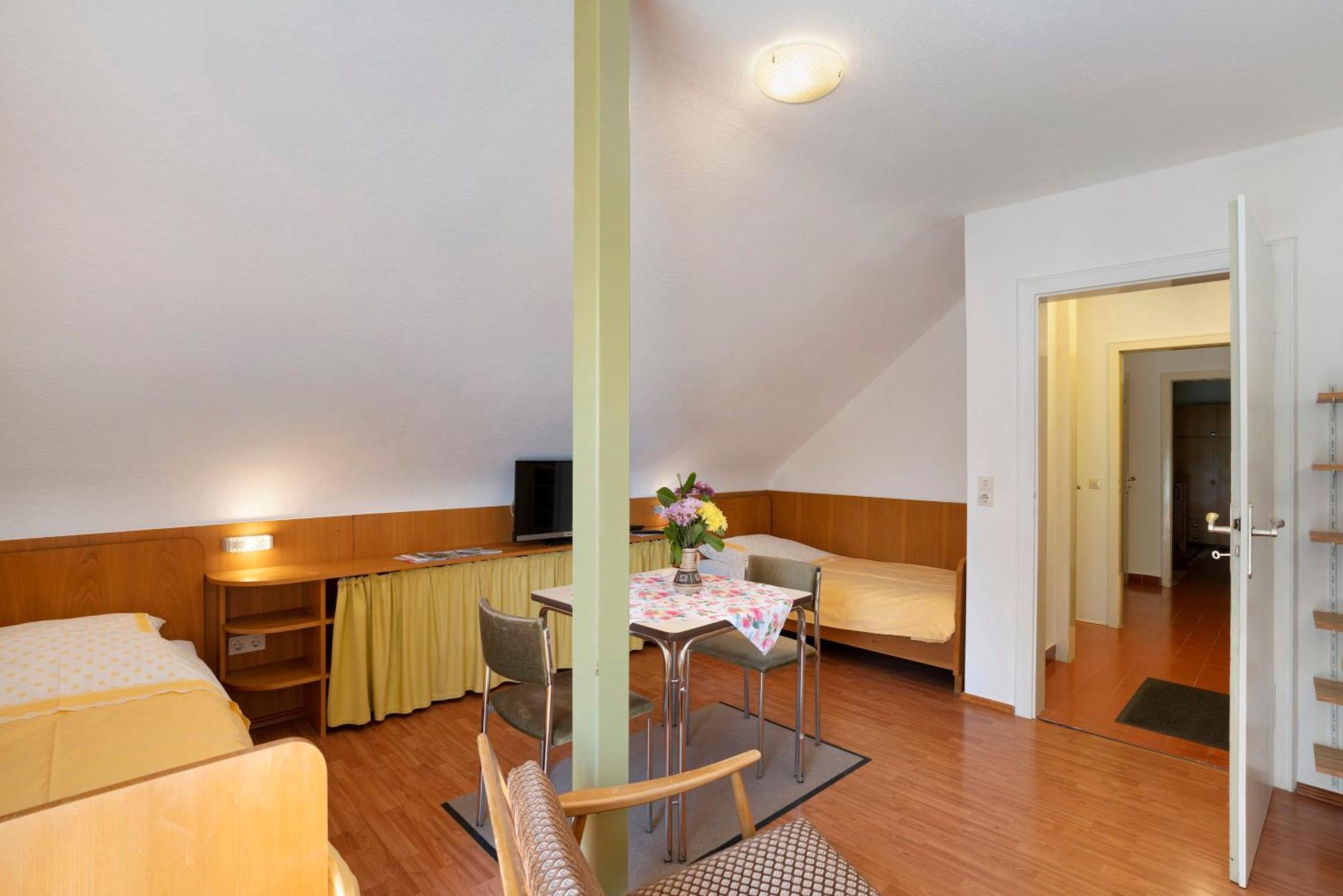 Gaestehaus Hirzel Bad Wildbad Esterno foto